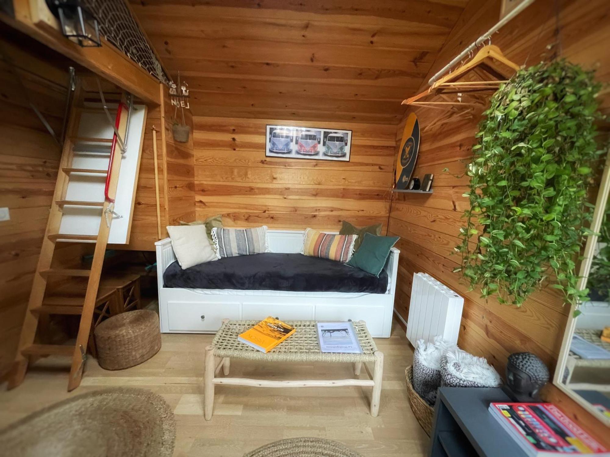 La Wodapalousa, Surf & Crossfit Guesthouse, 800M From Beach Бидар Стая снимка